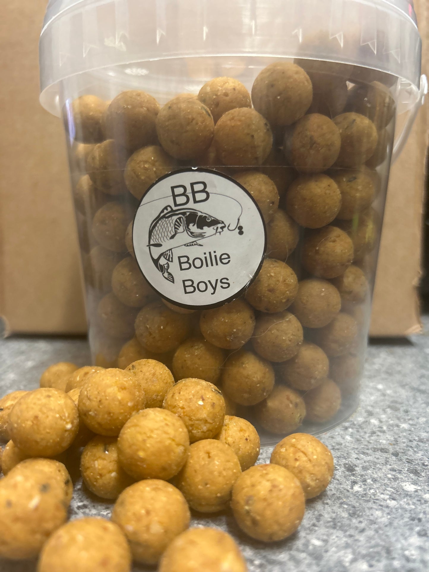 Bucket baits (boilies)